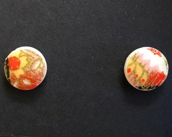 Washi paper stud earrings - pink, red & gold floral pattern