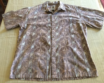 Tori Richard Honolulu Reverse Print Shirt size large.....
