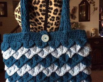 Crochet shoulder bag