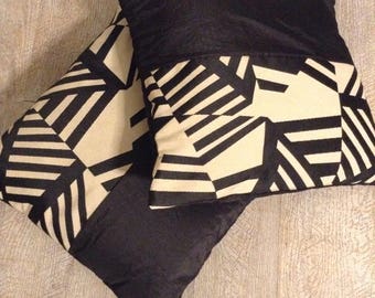 40cm square graphic beige black Cushion cover