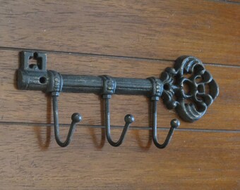 Skeleton Key And Vintage Ornate Metal Lo Graphic By Vectortatu - Foto 12