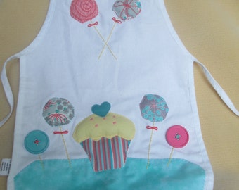 Child arpon embroidered cupcake and lollipop