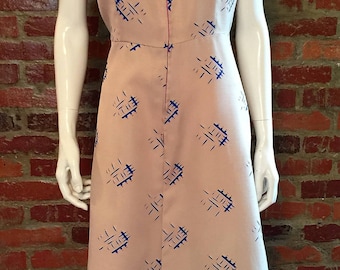 Vintage 70's Zip Front Shift House Dress: polyester! Pink Zipper 40"-36"-40"