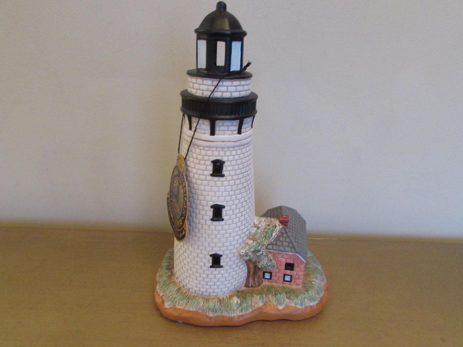 Geo. Z. Lefton American Lighthouse Collection 01012 St.