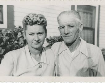 Vintage Snapshot Photo: "Helen & Robert, Christmas Day 1950" (712629)