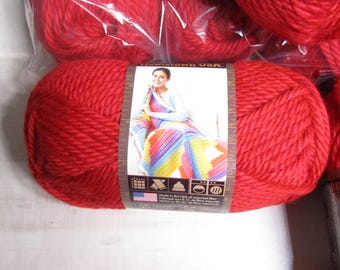 Lion Brand Hometown USA Yarn Super Bulky #6 Cincinnati Red