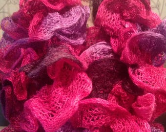 Scarf froufrou in pinks and purples are original
