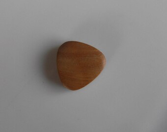 Triangular olive wood bead