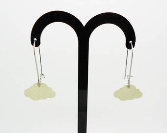 Wire Earrings stainless steel white clouds off-white leather