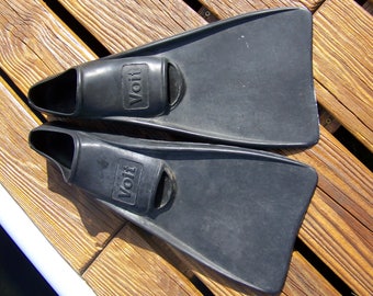 Vintage Swimming Fins.Black Rubber Fins.Swimming Pool Decor.Scuba Fins.Diving Flippers.Vintage Diving Equipment.Retro Beach Decor.Snorkeling