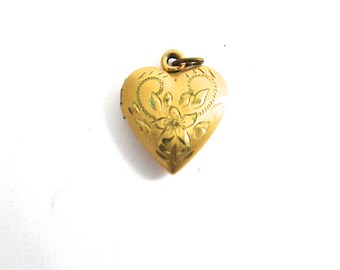 Etched Heart Locket Photo Pendant Gold Filled Valentines Day Sweetheart Charm