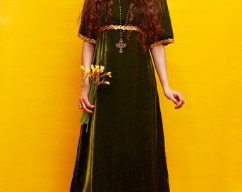 Romantic Emerald Velvet Green Medieval Goddess Dress