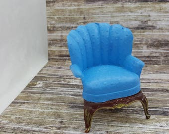Renwal Wing chair Blue Doll House Toy Plastic Family room Den Cozy arm chair