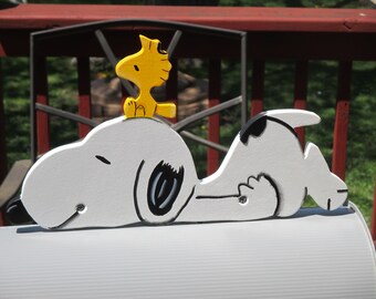 Peanuts Snoopy Mailbox Greeter
