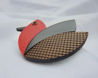 Broche en cuir "Birdy"