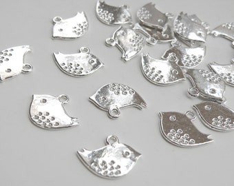 10 Little Chick Swallow Bird charms shiny silver plated 16x13mm DB15940