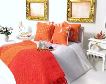 Modern 1:12 Scale Dollhouse White Linen Bed Set/ Miniature Dollhouse Bedding/Miniatures/Artisan Dollhouse/Doll Bed Linens/White Doll Bedding