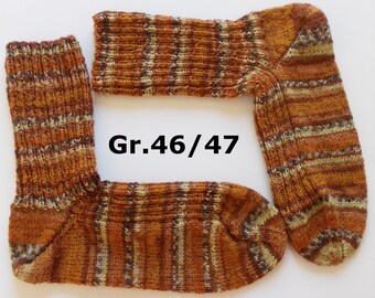 hand-knitted socks, Gr. 46/47 (EU), brown patterned