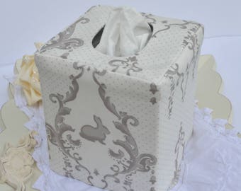 Bunny medallion reversible tissue box cover