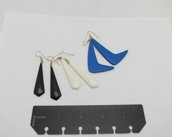 Eighties Earrings New Wave NOS Trio black white blue