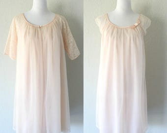 Vintage 1960's Vanity Fair Soft Pastel Pink Lace Peignoir Set/ Vintage Pink Nightgown and Robe Set Size Small