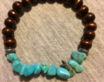 Wood and Peridot bracelet