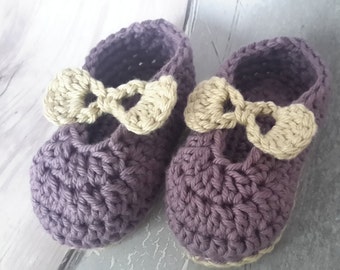 Baby Booties - Cotton baby girl shoes, handmade baby shoes, purple baby shoes, newborn shoes, UK