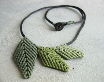 Green Leaf Necklace . Textile Micro Macrame Jewelry . Elven Natural Woodland Botanical Organic. Textile Fiber Jewellery . Design by raiz