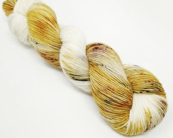 Barn Owl - 100g - Single Ply - Superwash Merino - Hand Dyed Yarn