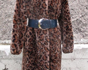 Vintage fur coat faux fur / Jordache/ 80s/ Womens Winter Coat/ long fur coat/ leopard print/ Vegan Coat