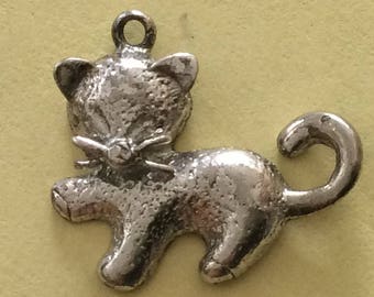 Sterling silver charm vintage #266 s