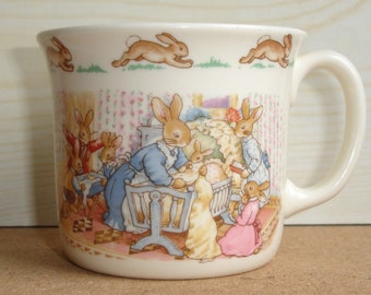 Vintage Bunnykins Christening Mug (CT78) Baby In Crib One Handle Hug-A-Mug Royal Doulton