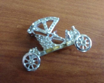Vintage Car pin Gorgeous