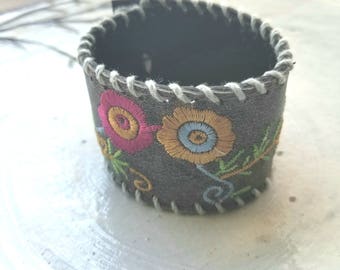 Small Wrist Embroidered Cuff