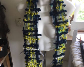 Upwolving Shawl with silk
