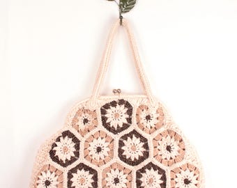 60s raffia handbag // kiss lock frame