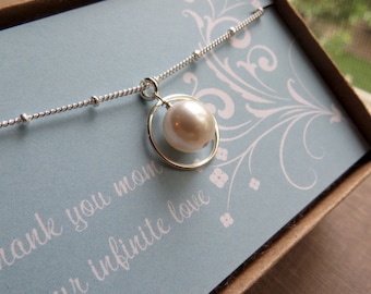 Mother of the bride jewelry, eternity pearl necklace, mother of the groom gift, mother of bride gift, elegant satellite chain, gold silver