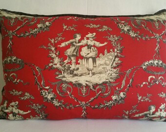 Decorative Pillows: Victorian Red