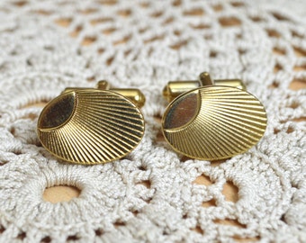Vintage Gold Tone Cufflinks - T-Bar Fittings - Engine Turned Sun Ray Pattern - Oval Shapes - Circa 1970s - New Old Stock