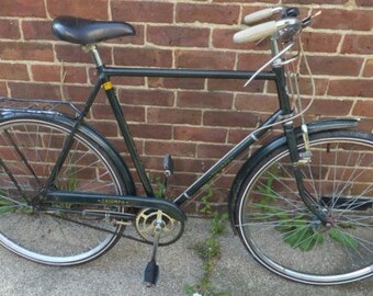 Vintage English Triumph gentlemen's bicycle rod brakes Sturmey Archer gears good original condition cycling bike circa 1950's / English Shop