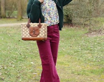 Straw handbag woven and leather