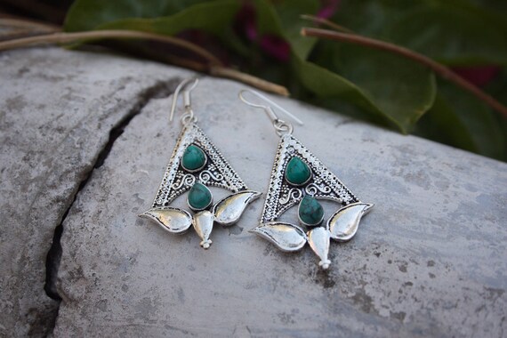 TURQUOISE TULIP EARRINGS - Oxodised Silver Earrings - Turquoise - Healing Crystal Jewellery - Chakra Earrings - Boho - Vintage - Festival