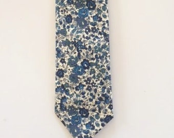 Blue Liberty Necktie, Liberty of London tie, Liberty Print Tie, blue floral tie, groomsmen necktie, blue liberty tie, men's tie, groomsmen