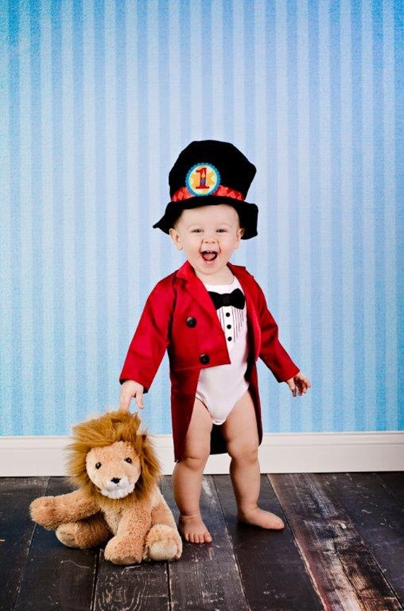 Shop for a Ringmaster or Lion Tamer costume here at our selection of circus costumes. Celebrate an incredible run for the World’s Greatest Show and show your support for the + year old fan favorite Ringling Brothers with a circus costume for Halloween this year.