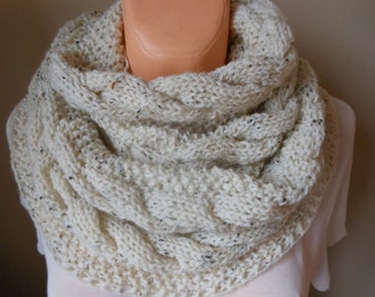 Cable Knit Infinity Scarf Cowl Neck Warmer Circle Scarf Knit Oatmeal