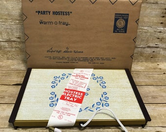 Vintage Warm-O-Tray New in Box 11 x 16 inch Party Hostess Warming Tray Blue White Floral by Atlantic Giftwares