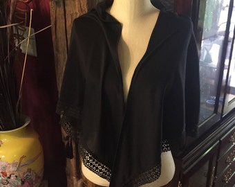 Beautiful Vintage Large Black Capelet / Scarf / Shawl With Lace Trim