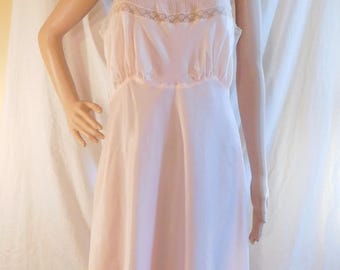 Barbizon Pink Full Slip Accordion Pleating Lace Detail Nightgown