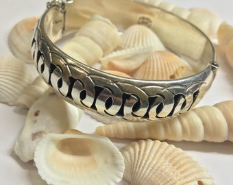Vintage 925 silver abstract bangle L320
