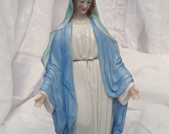 Vintage Virgin Mary , French Vintage, Religious Collectable, Virgin Mary Statue, Object Of Devotion, Christian, Shabby Decor, Christianity